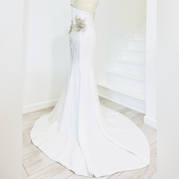 Oscar de la Renta Crystal Beaded Flower Strapless Gown Long Dress - Picture 12 of 17